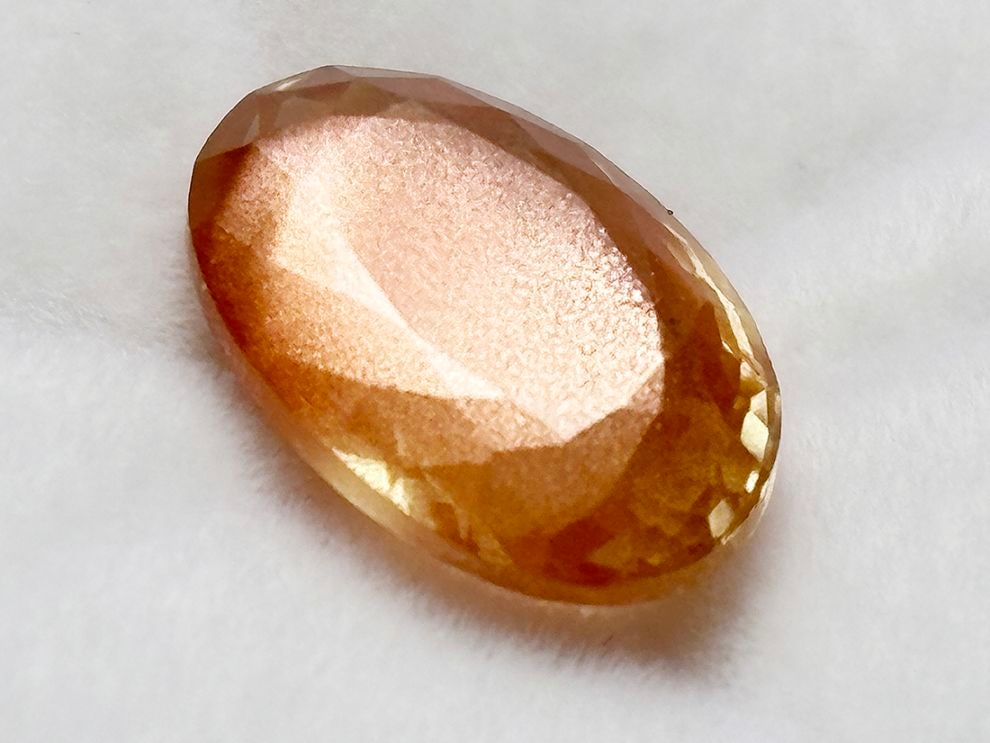アメリカ・オレゴン州産 オレゴンサンストーン ルース 3.37ct / Oregon Sunstone