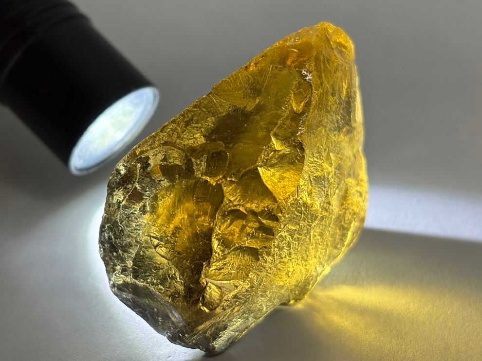 ブラジル産 オウロヴェルデクォーツ / Ouro Verde Quartz