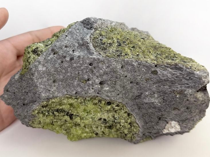 アメリカ アリゾナ州産  ペリドット (橄欖石)/ Peridot