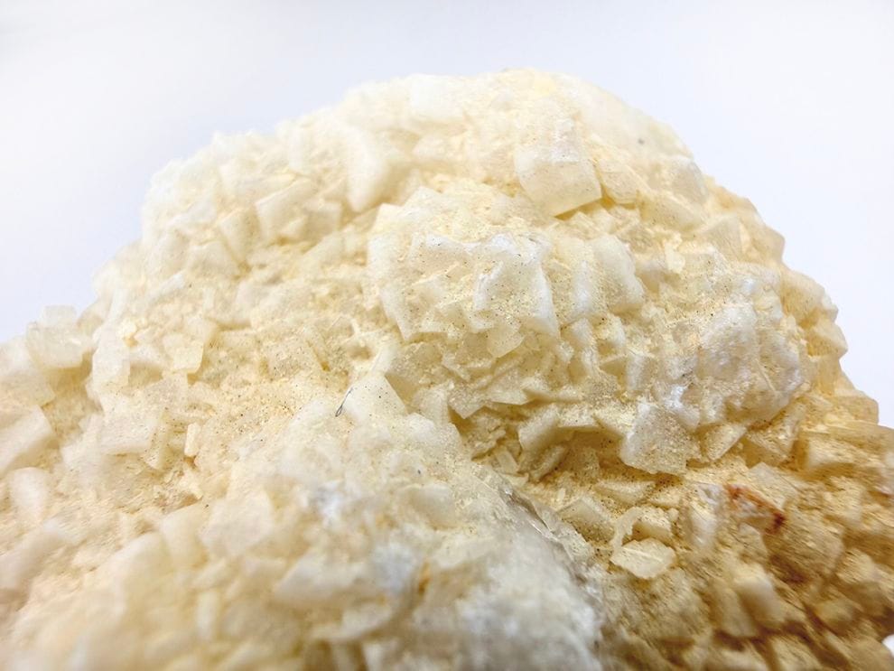 (蛍光) 飯豊鉱山産 ドロマイト  ( 苦灰石 )/ Dolomite