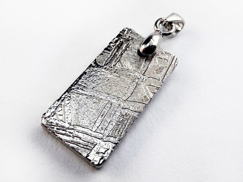 ナミビア産 ギベオン隕石 ペンダントトップ / Gibeon Meteorite