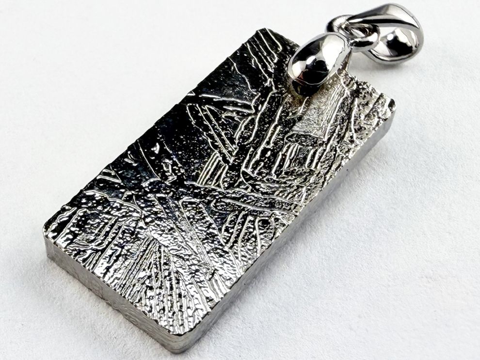 ナミビア産 ギベオン隕石 ペンダントトップ / Gibeon Meteorite