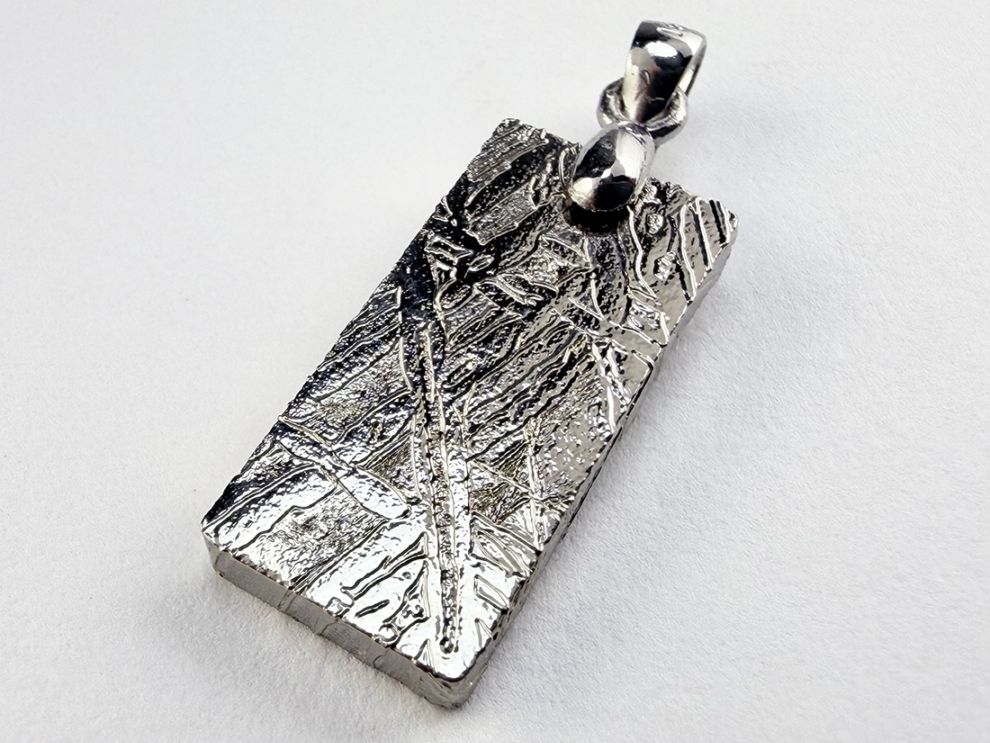 ナミビア産 ギベオン隕石  ペンダントトップ / Gibeon Meteorite