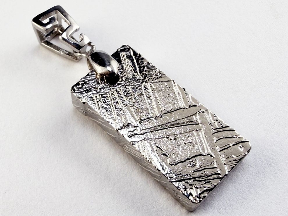 ナミビア産 ギベオン隕石 ペンダントトップ / Gibeon Meteorite