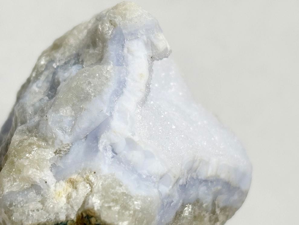 ブルーレースアゲート(縞瑪瑙)