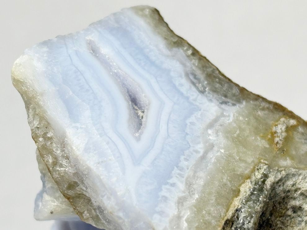 ブルーレースアゲート(縞瑪瑙)