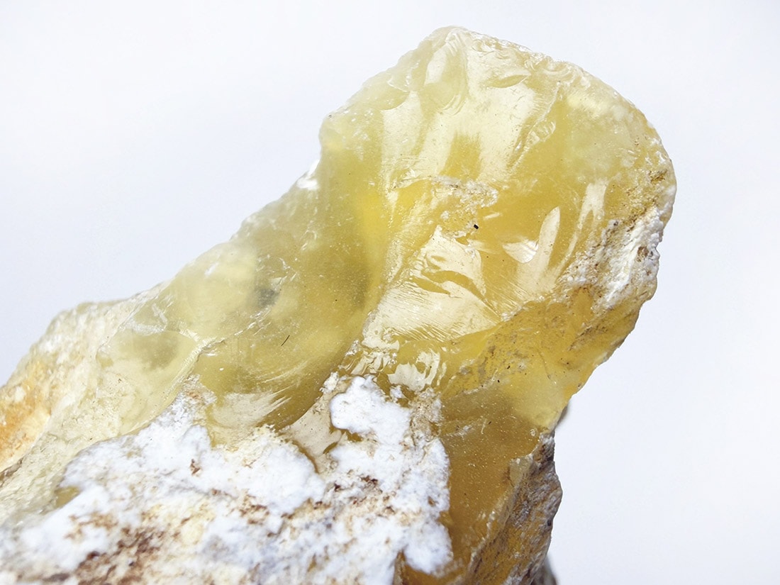 タンザニア産 イエローオパール/Yellow Opal