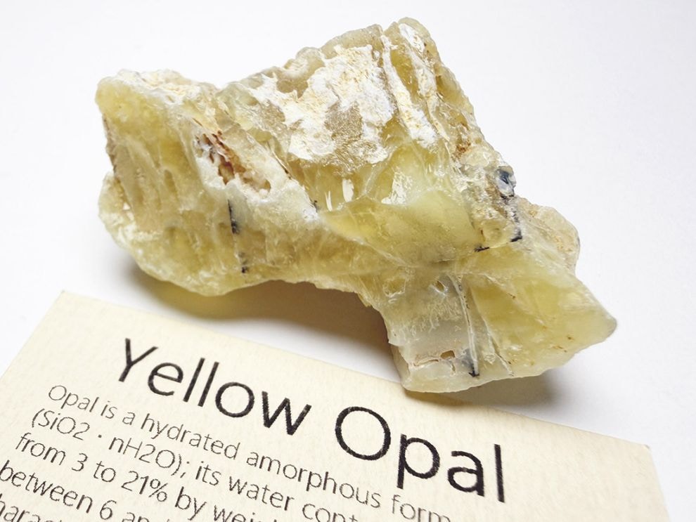 タンザニア産 イエローオパール/Yellow Opal