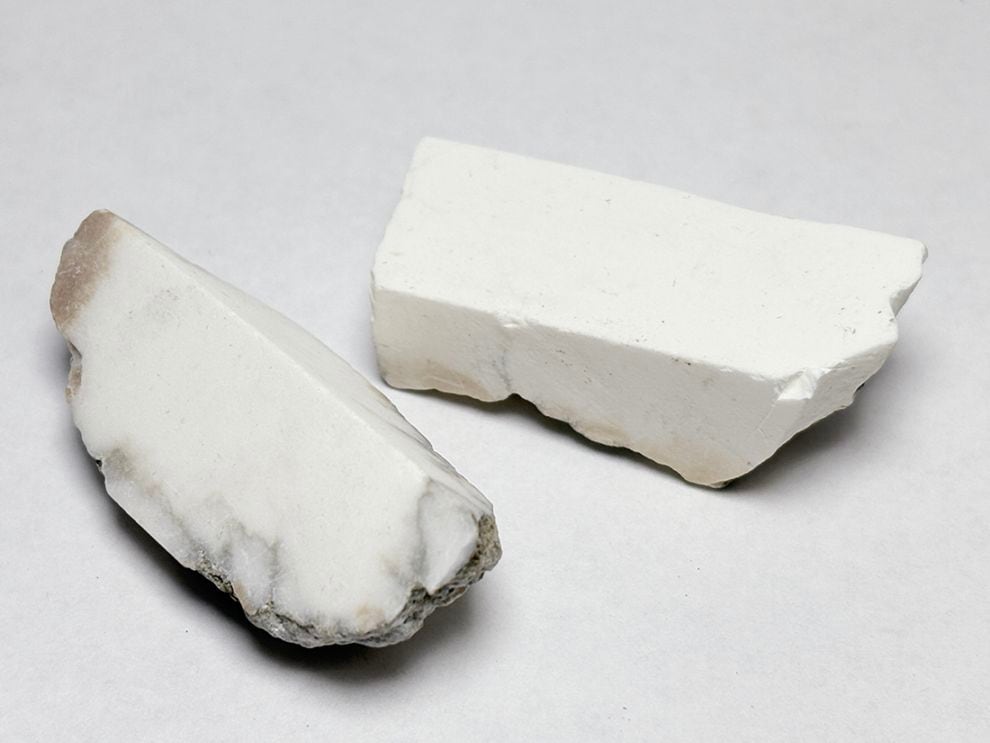 カリフォルニア州産ハウライト /Howlite (ハウ石)