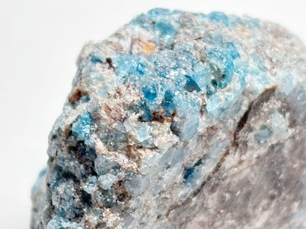 マダガスカル産 ブルーアパタイト  (燐灰石)/ Blue Apatite