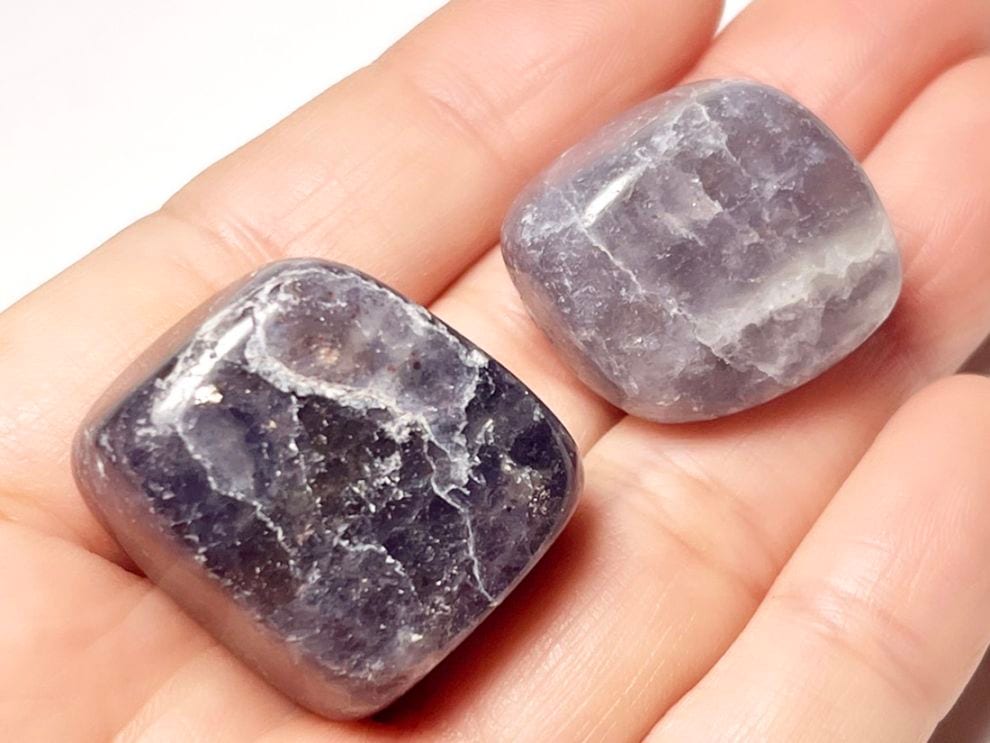 インド産 アイオライト タンブル ( 菫青石 ) / Iolite 