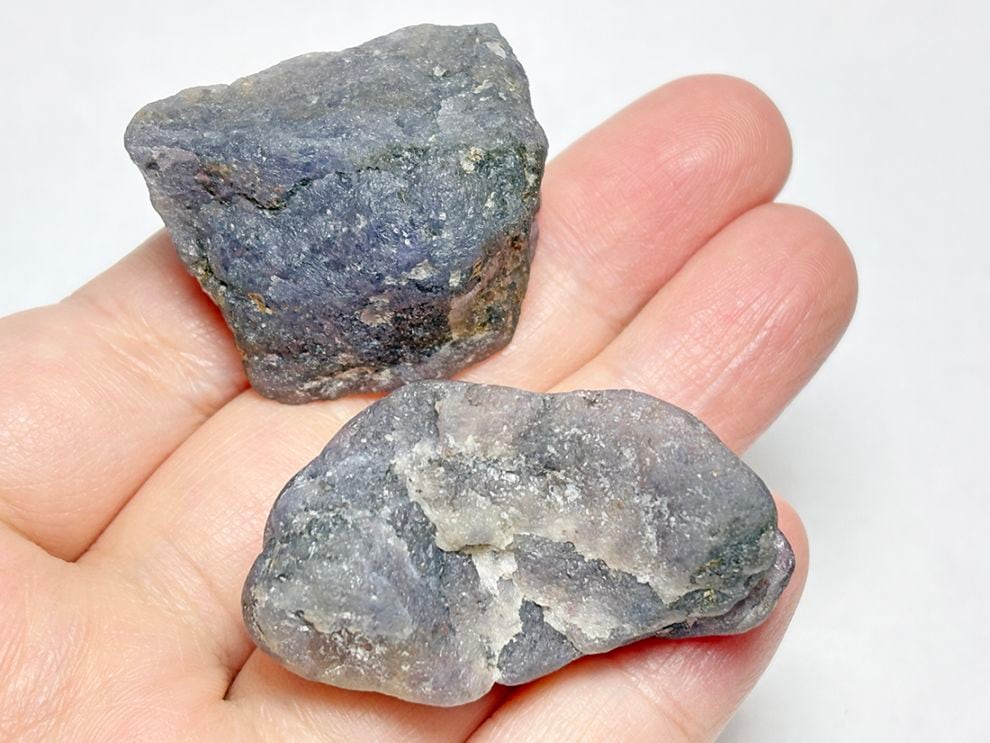 インド産 アイオライト ( 菫青石 ) / Iolite 