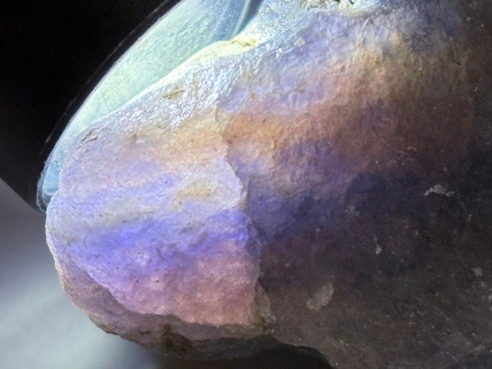 インド産 アイオライト ( 菫青石 ) / Iolite 