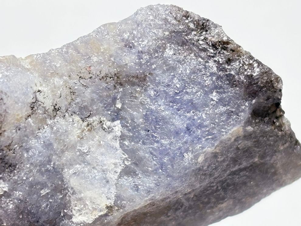 インド産 アイオライト ( 菫青石 ) / Iolite 