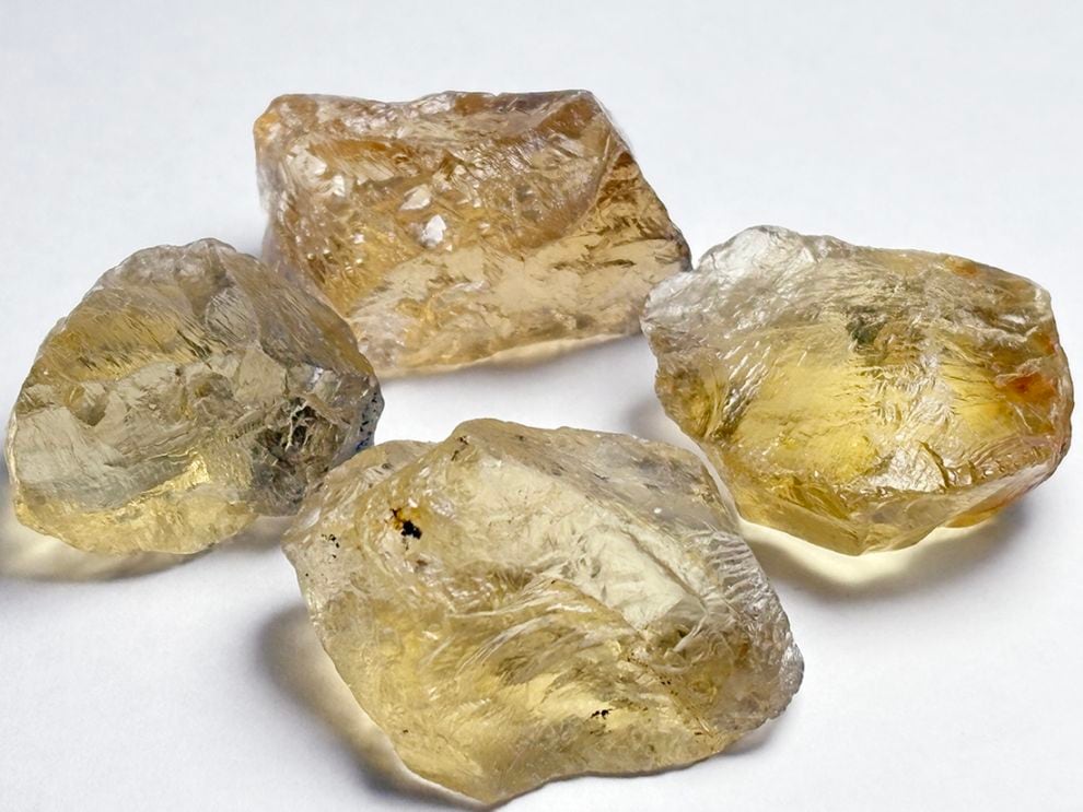 ブラジル産 オウロヴェルデクォーツ 4個セット  / Ouro Verde Quartz