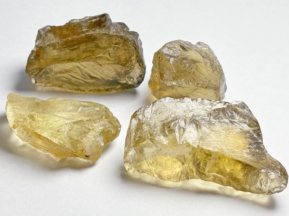 ブラジル産 オウロヴェルデクォーツ 4個セット  / Ouro Verde Quartz