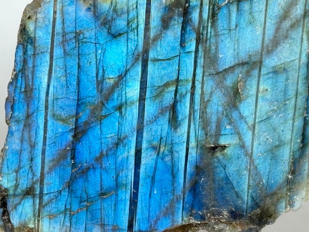 マダガスカル産 ラブラドライト 一面磨き / Labradorite