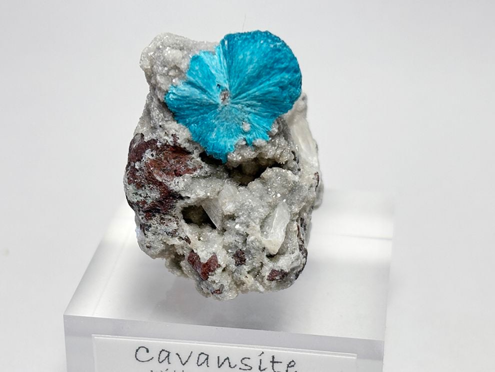 インド産カバンサイト with ヒューランダイト / Cavancite with Heulandite