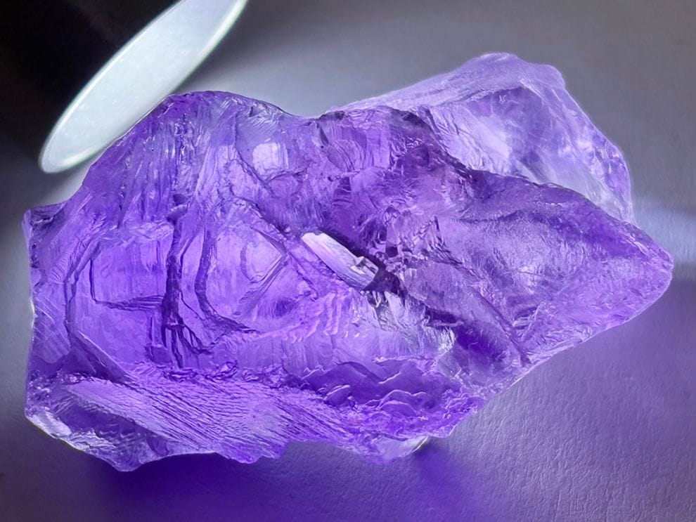 ブラジル産 エッチドアメジスト  (蝕像紫水晶)/ Etched Amethyst