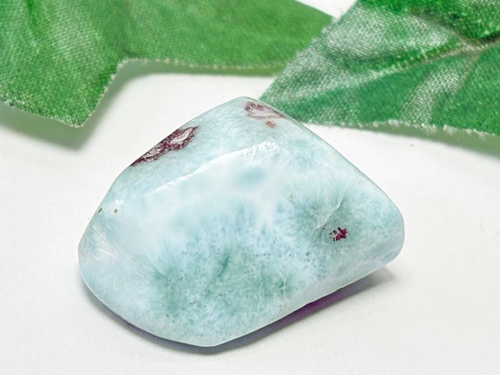 ドミニカ共和国産 ラリマー タンブル (ソーダ珪灰石)/ Larimar