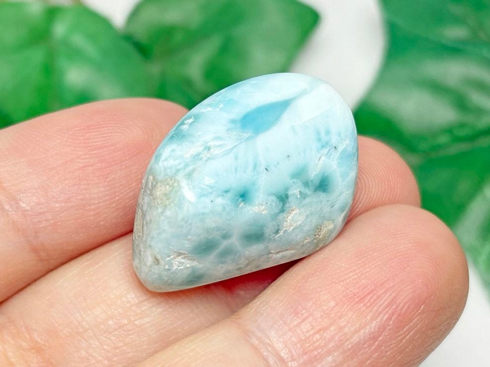 ドミニカ共和国産 ラリマー タンブル (ソーダ珪灰石)/ Larimar