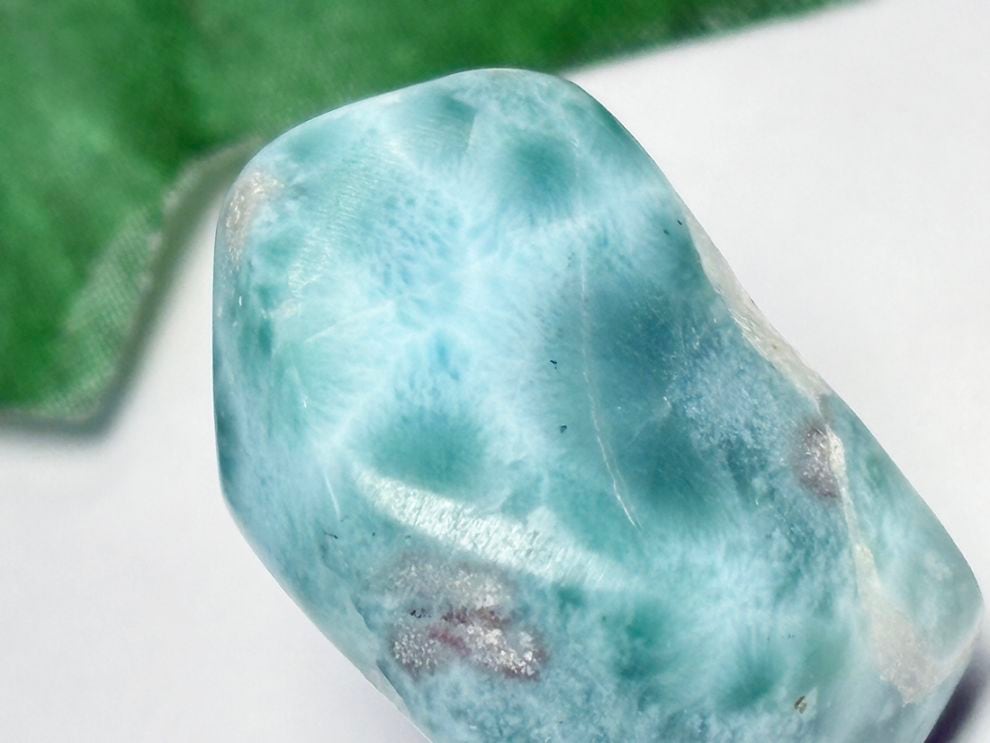ドミニカ共和国産 ラリマー タンブル (ソーダ珪灰石)/ Larimar