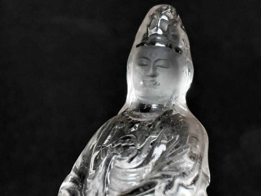 天然水晶 観音様 彫刻