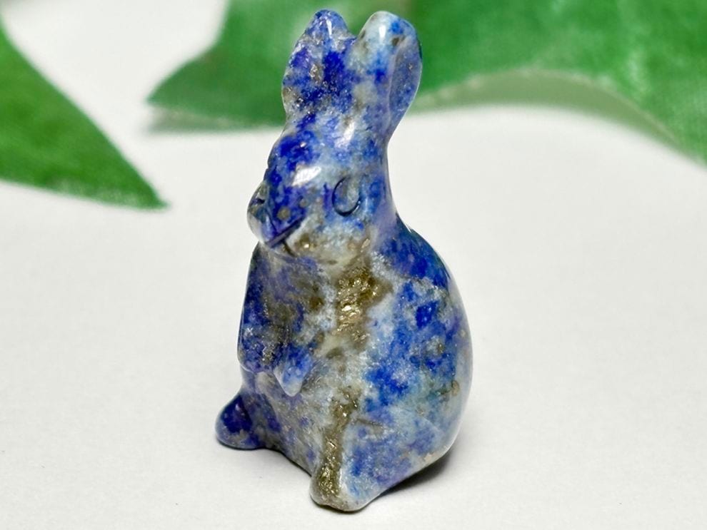 アフガニスタン産 ラピスラズリ うさぎ彫刻 / Lapis Lazuli