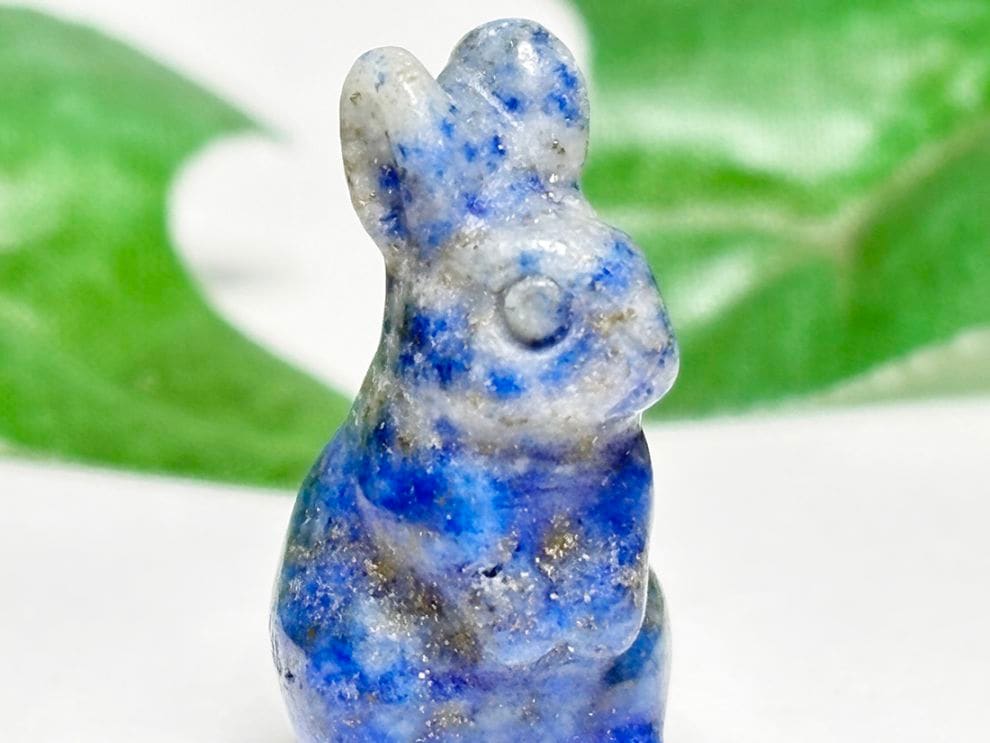 アフガニスタン産 ラピスラズリ うさぎ彫刻 / Lapis Lazuli