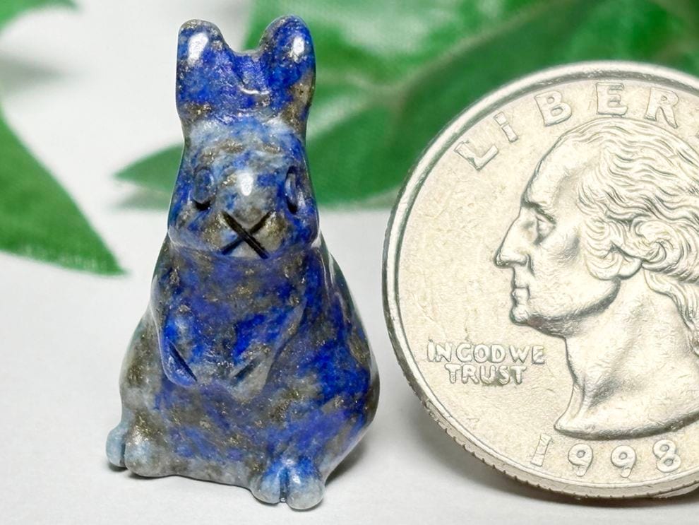 アフガニスタン産 ラピスラズリ うさぎ彫刻 / Lapis Lazuli