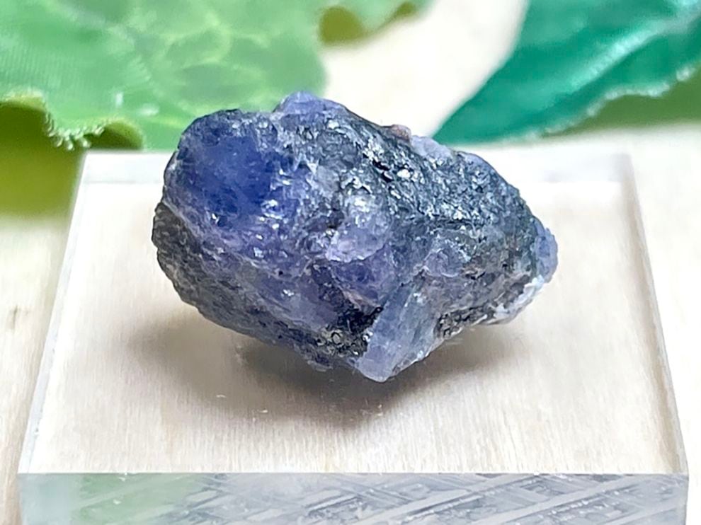 タンザニア産 タンザナイト / Tanzanite( 灰簾石 ) 【ミニチュア鉱物】