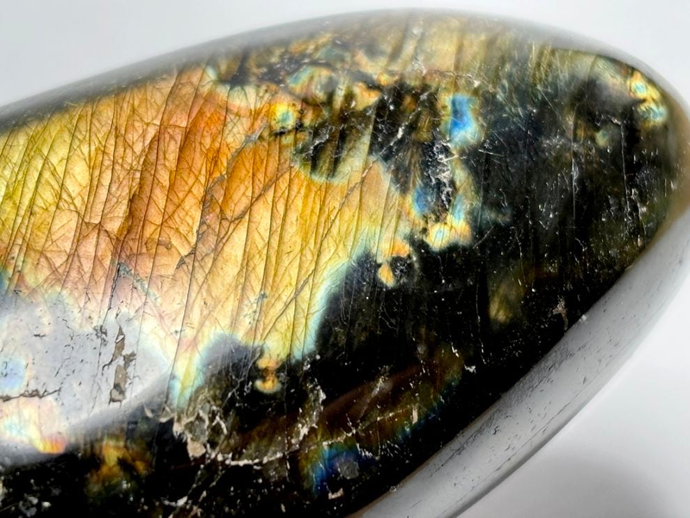 マダガスカル産 ラブラドライト タンブル / Labradorite