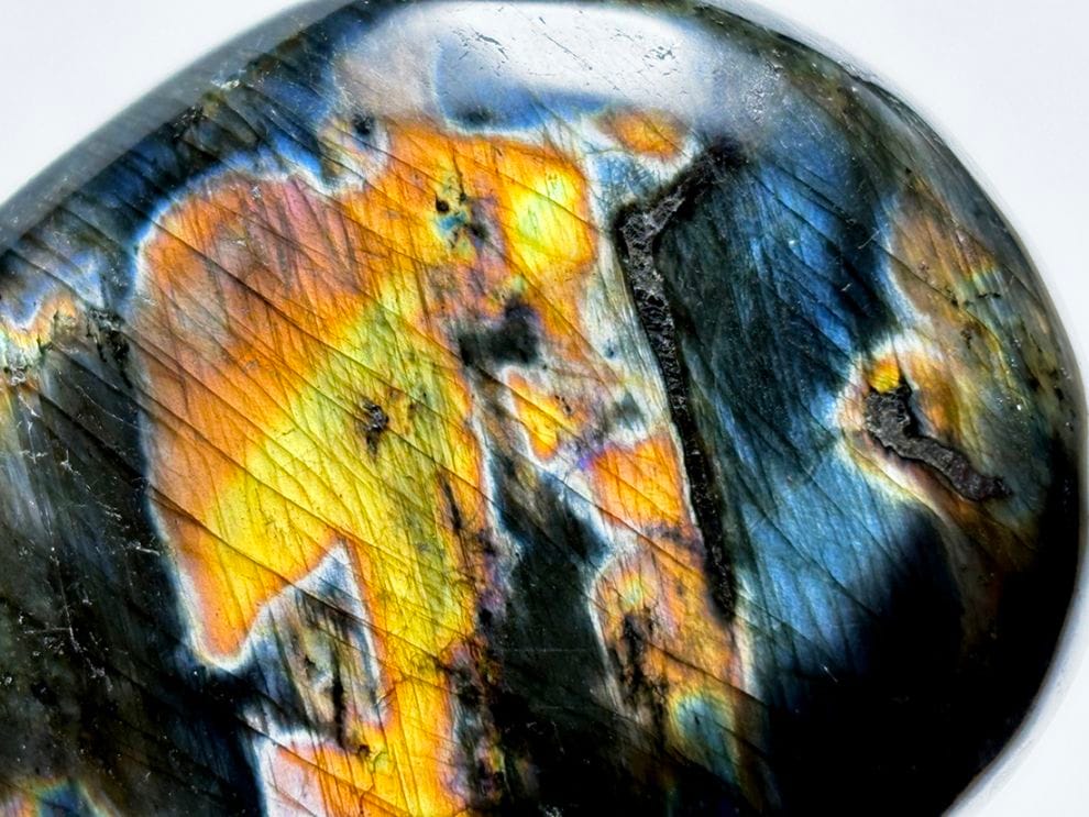 マダガスカル産 ラブラドライト タンブル / Labradorite