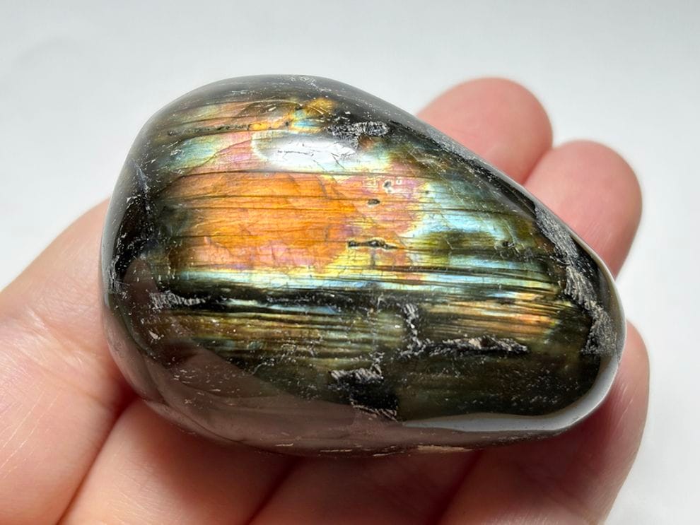 マダガスカル産 ラブラドライト タンブル / Labradorite
