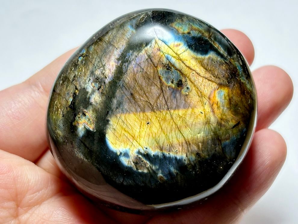 マダガスカル産 ラブラドライト タンブル / Labradorite