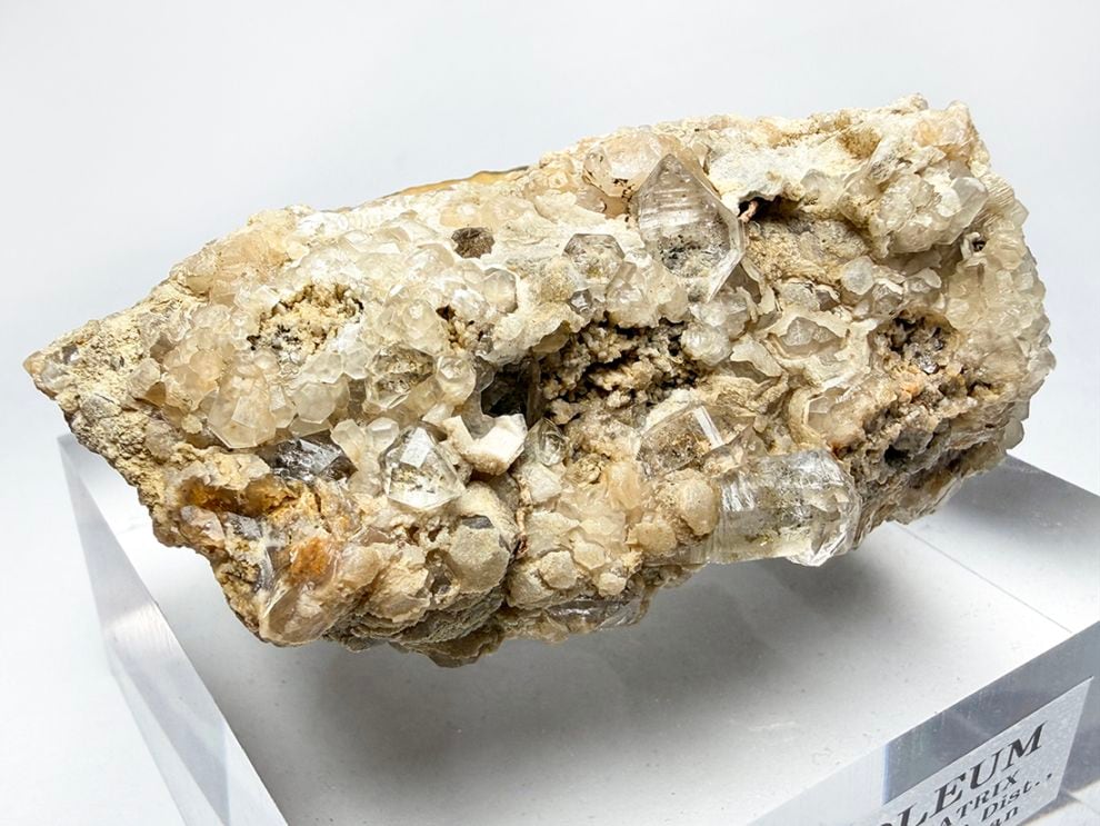 【レア】 パキスタン産 石油入り水晶 母岩付き(蛍光)/ Petroleum in Quartz