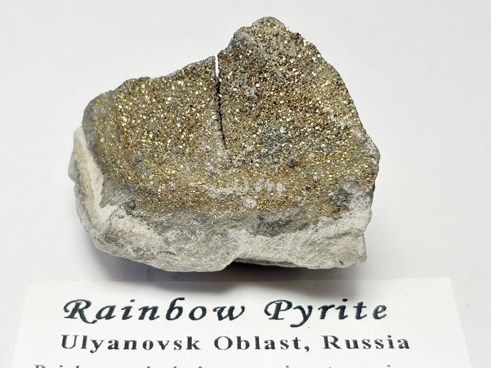 【レア産地】ロシア産レインボーパイライト / Rainbow Pyrite
