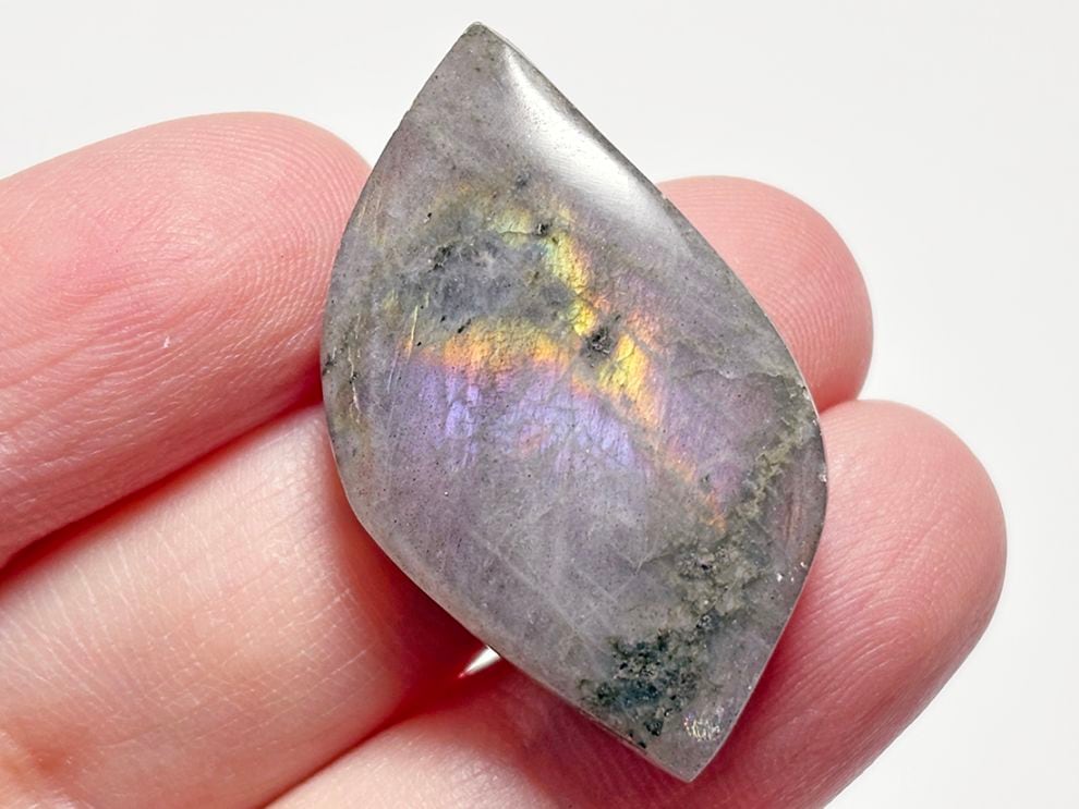 ピンク＆パープルラブラドライト ルース / Pink & Purple Labradorite