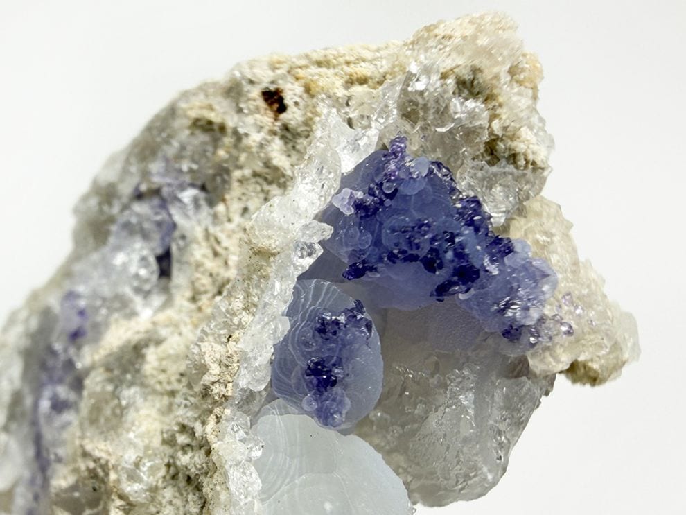 (蛍光) メキシコ産  スピリットフラワージオード  (カルセドニー ＆ フローライト) / Chalcedony & Flourite Geode
