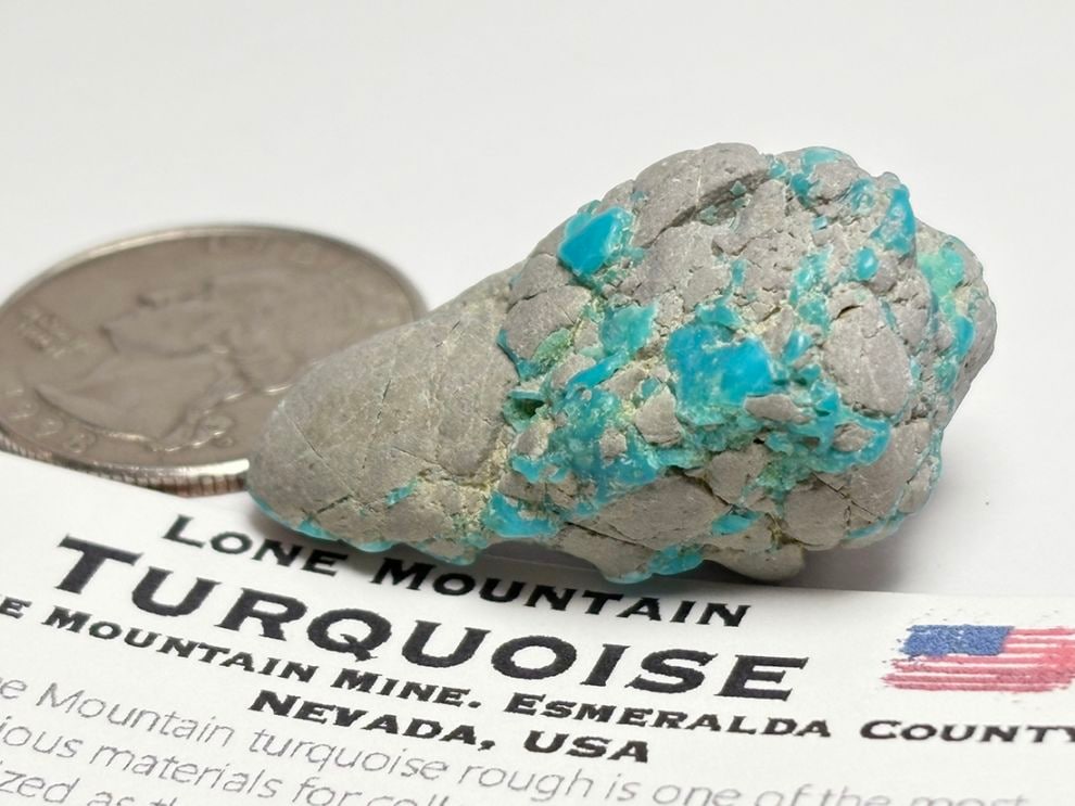 ネバダ州ローンマウンテン鉱山産ターコイズ / Turquoise