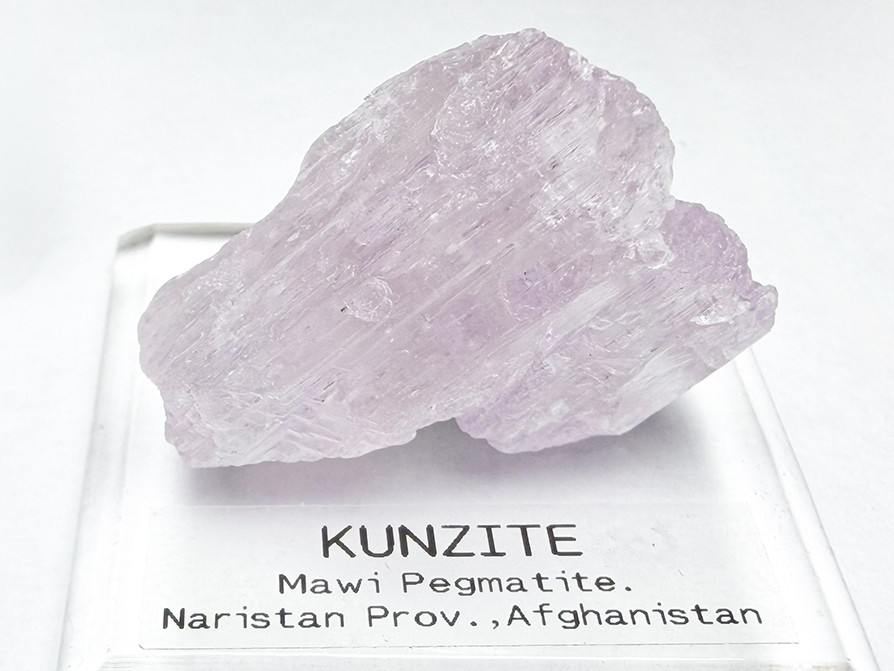 アフガニスタン産 クンツァイト/ Kunzite