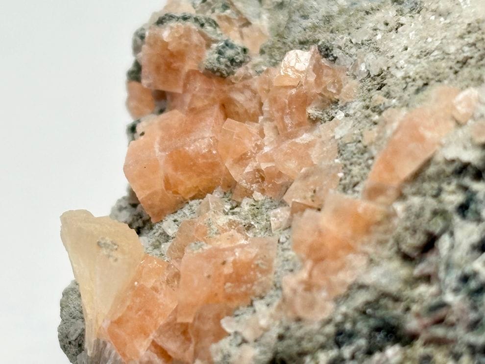 モロッコ産 チャバザイト ( 菱沸石 )/ Chabazite