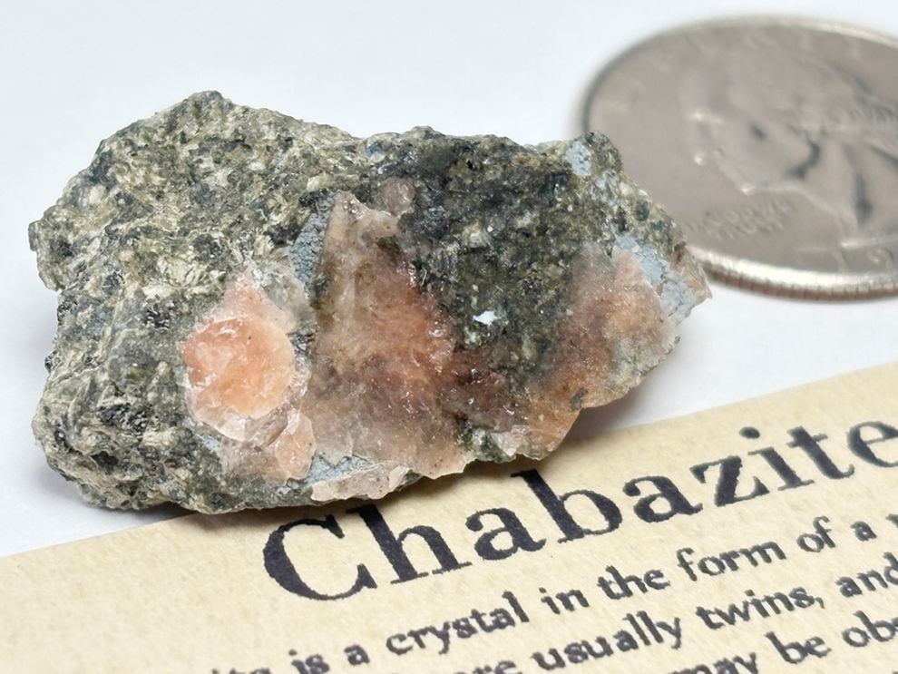 モロッコ産 チャバザイト ( 菱沸石 )/ Chabazite