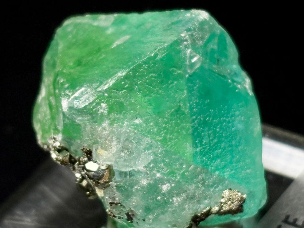 ペルー・ミルポ鉱山産 フローライト＆パイライト / Fluorite＆Pyrite