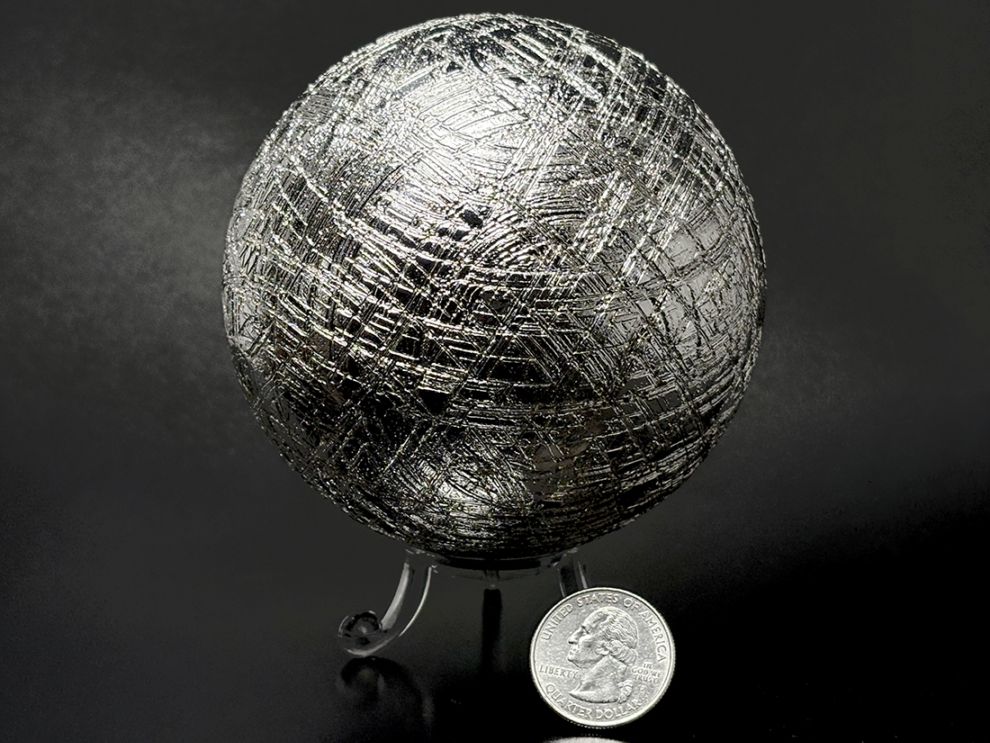 【97mm】スウェーデン産  ムオニオナルスタ隕石 丸玉  / Muonionalusta Meteorite Sphere