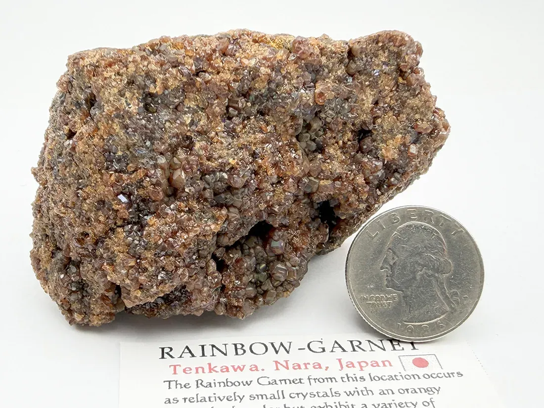 奈良県天川村産 レインボーガーネット / Rainbow Garnet ( Andradite )