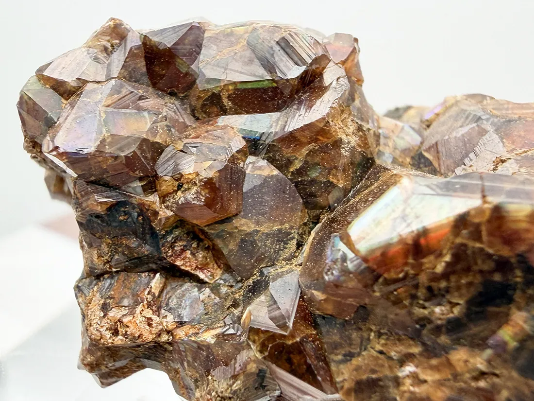 奈良県天川村産 レインボーガーネット / Rainbow Garnet ( Andradite )
