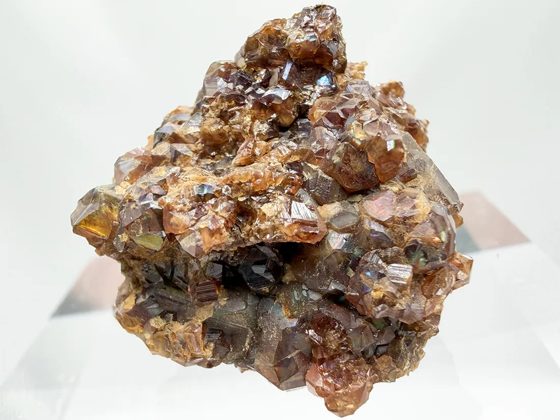 奈良県天川村産 レインボーガーネット / Rainbow Garnet ( Andradite )