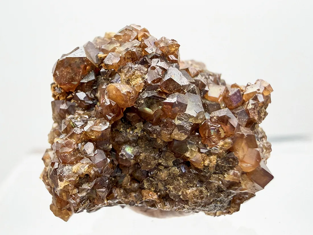 奈良県天川村産 レインボーガーネット / Rainbow Garnet ( Andradite )