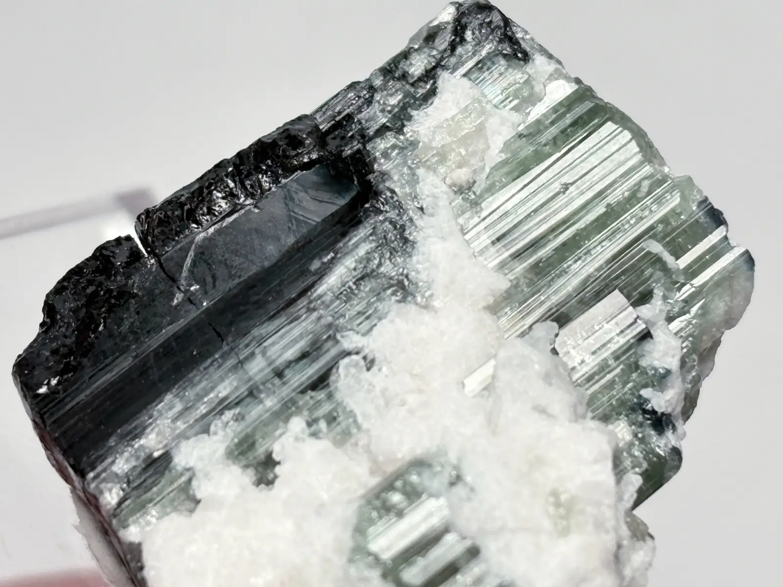 ブラジル産 トルマリン (電気石)/ Tourmaline